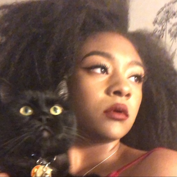 Meet your Posher, Shannon - Picture 1 of 1